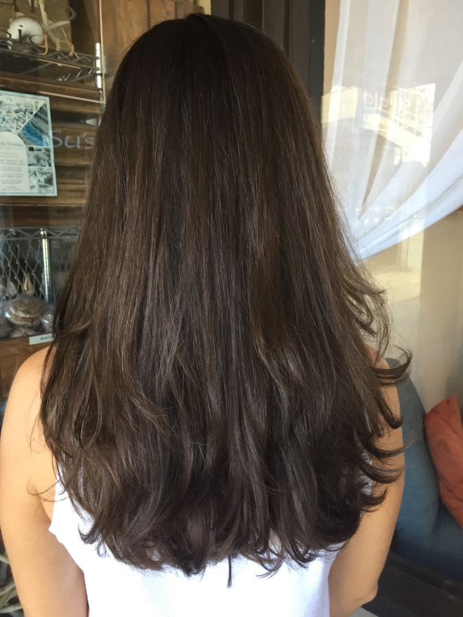 maui hair color, maui balayage, example of long layers on healthy shiny hair